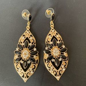 NWOT Gold-toned earrings with black and clear glass stones